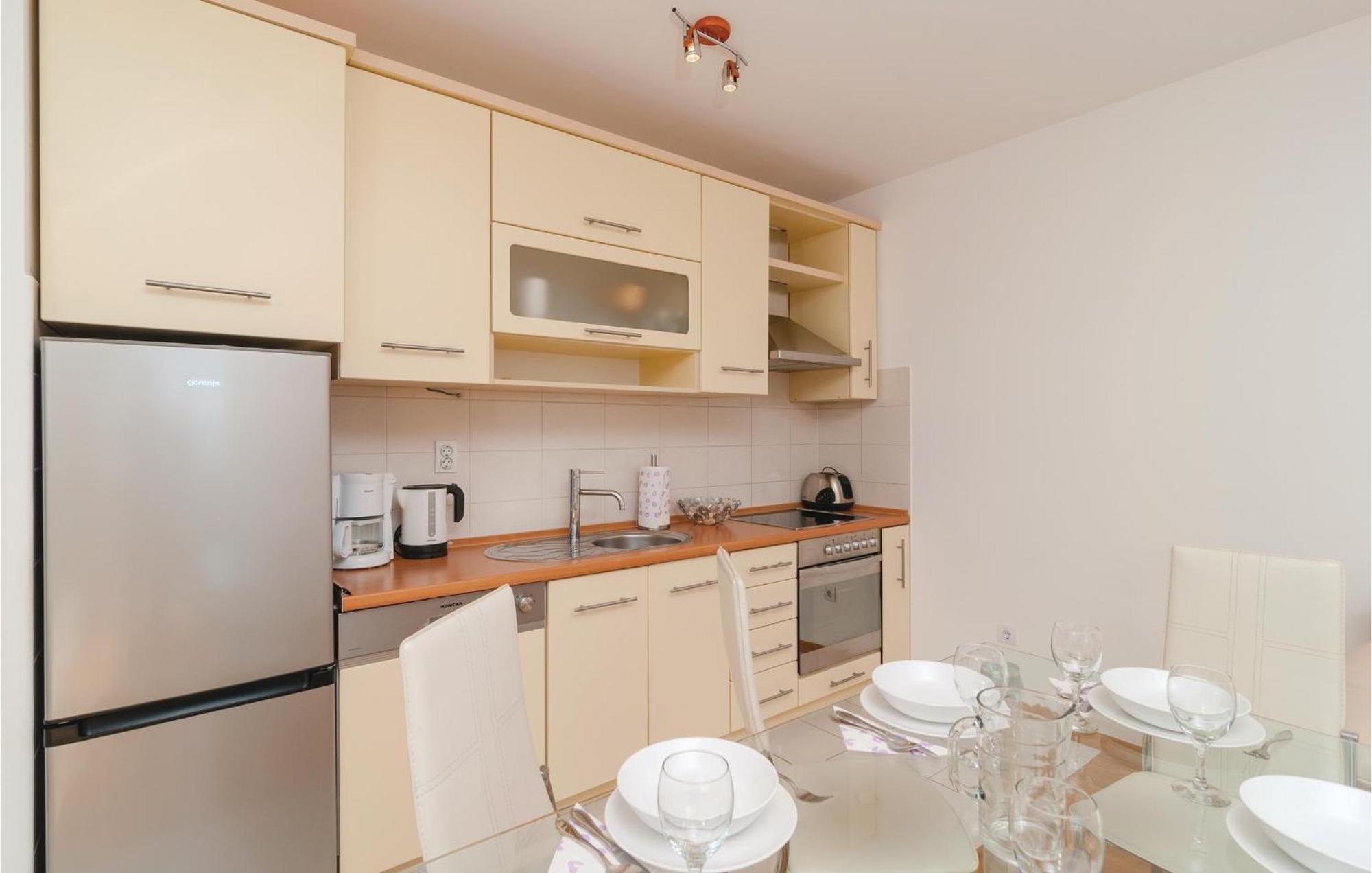 Nice Apartment In Omis With House Sea View Εξωτερικό φωτογραφία