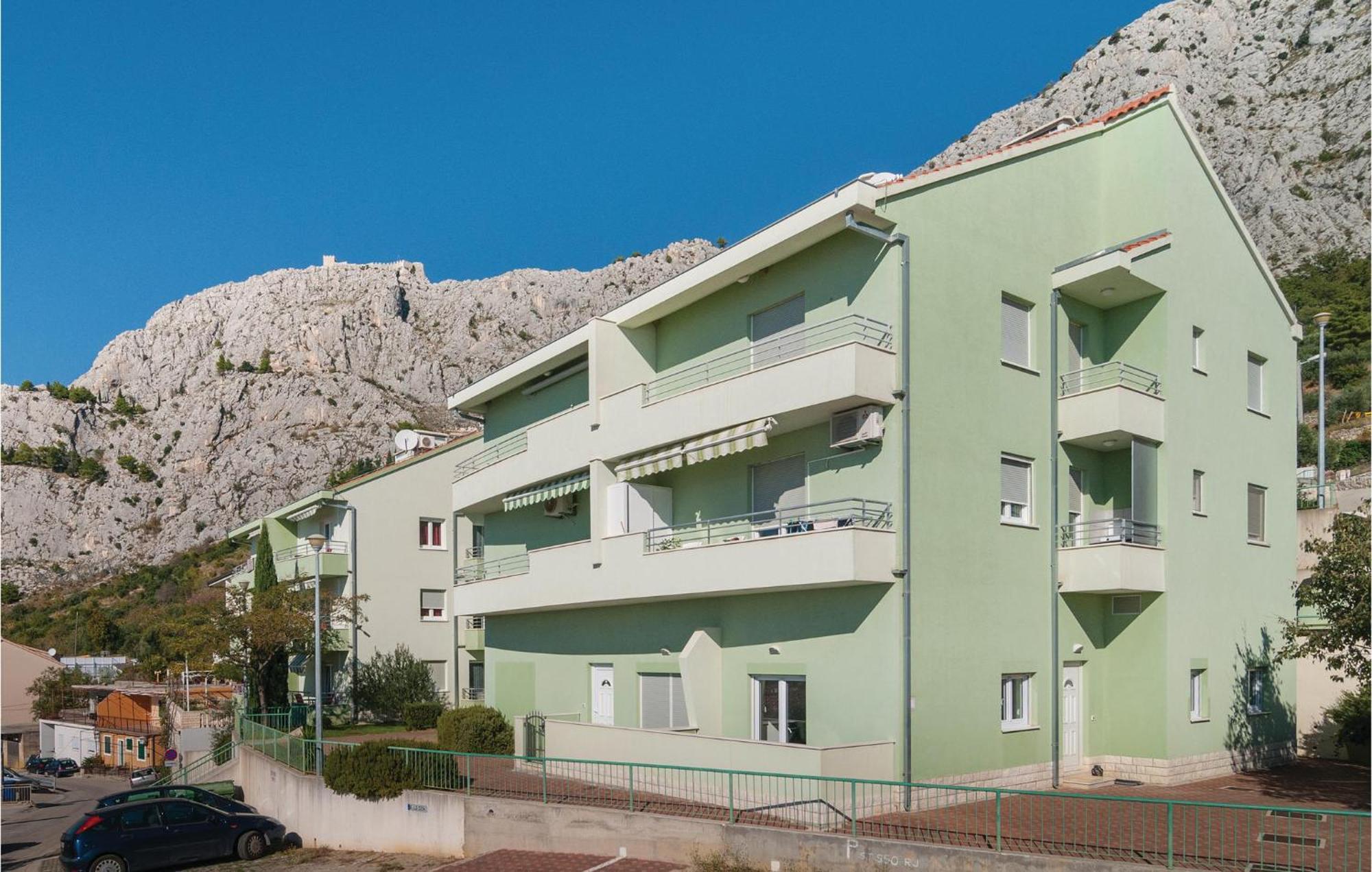 Nice Apartment In Omis With House Sea View Εξωτερικό φωτογραφία